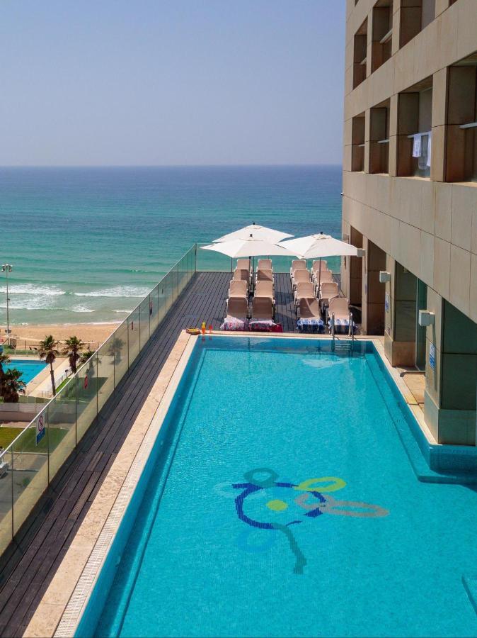 Amazing Suite On The Sea-סוויטה מדהימה על הים Bat Yam Exteriör bild